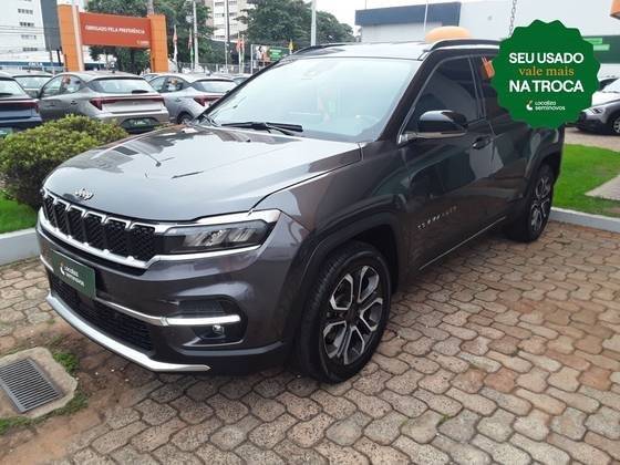 JEEP COMMANDER 2023