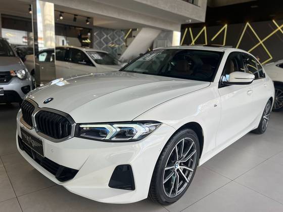 BMW 320i 2024