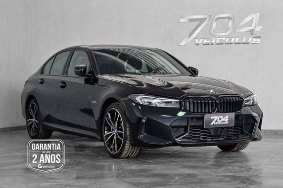 BMW 330e 2024
