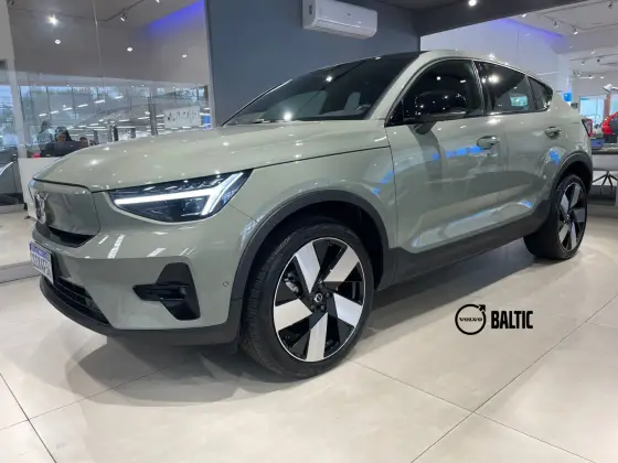 VOLVO C40 2024