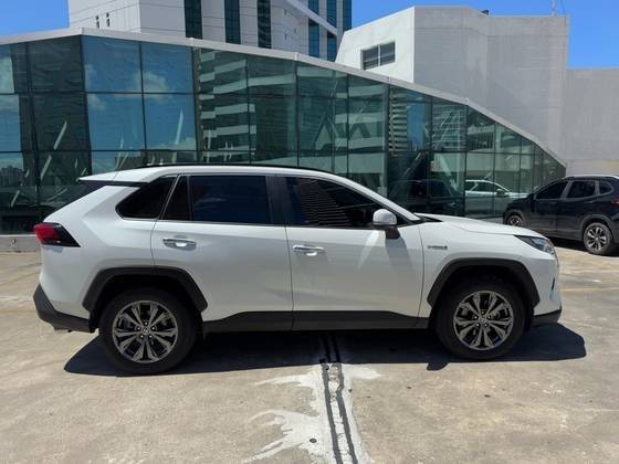 TOYOTA RAV4 2023