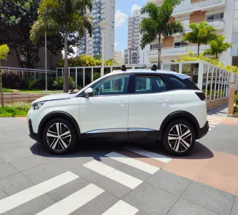 PEUGEOT 3008 2018