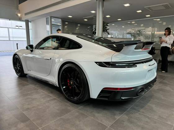 PORSCHE 911 2024