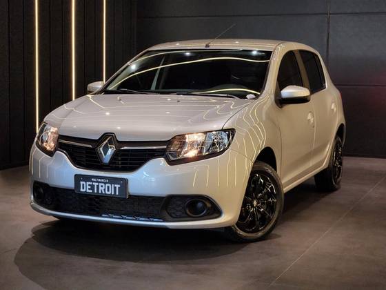 RENAULT SANDERO 2015