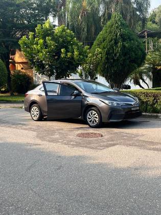 TOYOTA COROLLA 2018