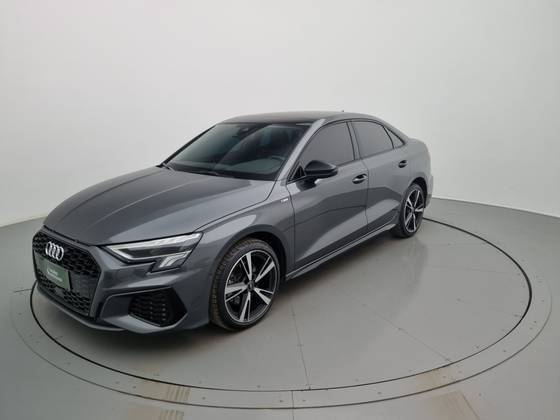 AUDI A3 2024