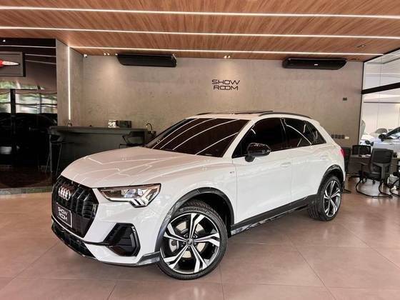 AUDI Q3 2024