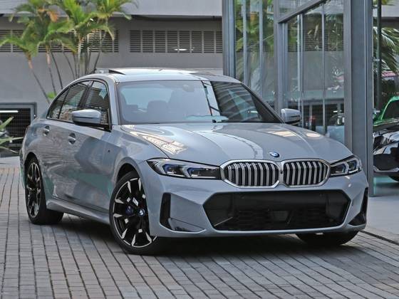 BMW 320i 2025