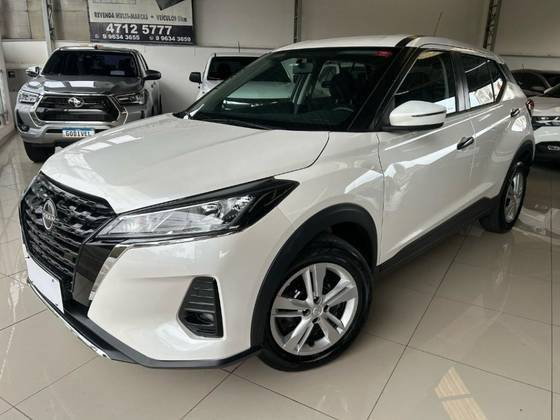 NISSAN KICKS 2024