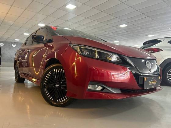 NISSAN LEAF 2023