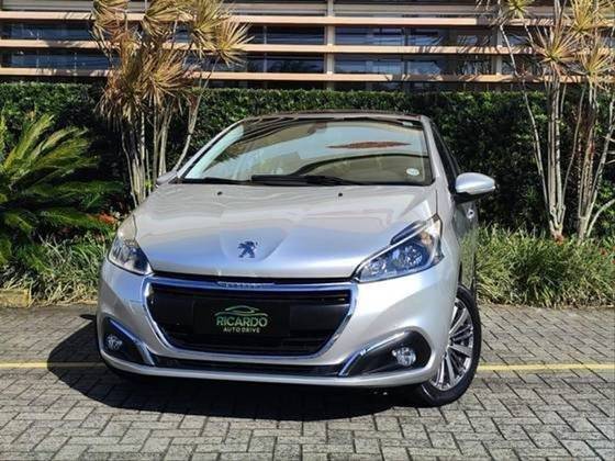 PEUGEOT 208 2017