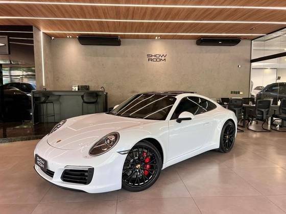 PORSCHE 911 2017