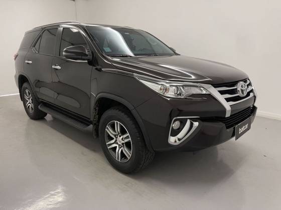 TOYOTA HILUX SW4 2019