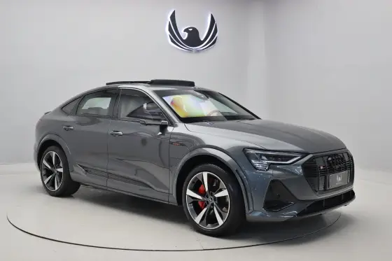 AUDI E-TRON 2022
