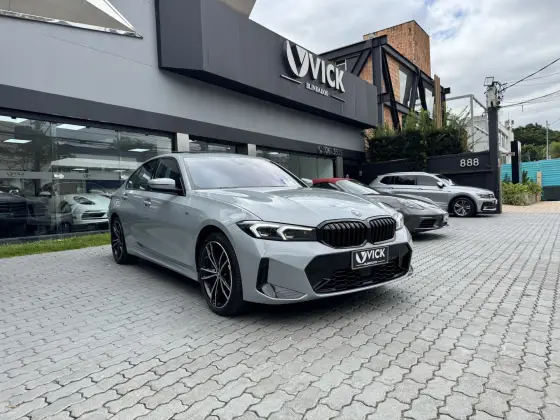 BMW 330e 2024