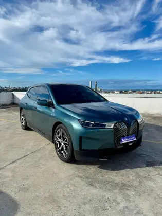 BMW iX 2023