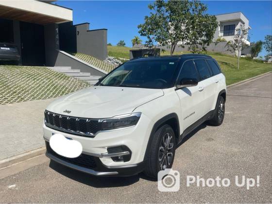 JEEP COMMANDER 2023