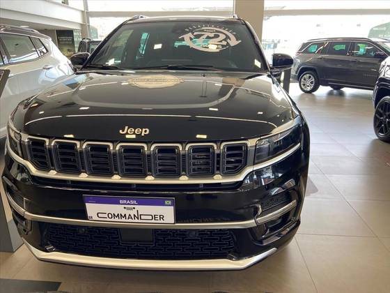 JEEP COMMANDER 2025
