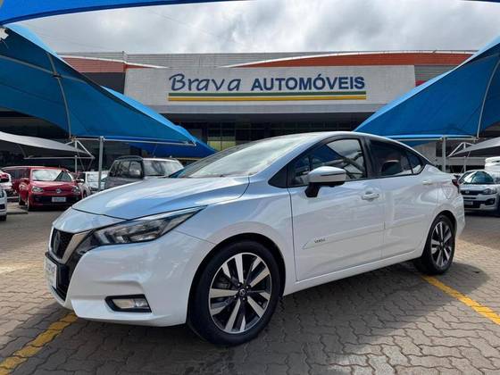 NISSAN VERSA 2021