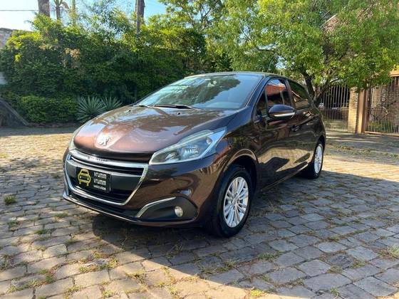 PEUGEOT 208 2017