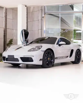 PORSCHE 718 2024