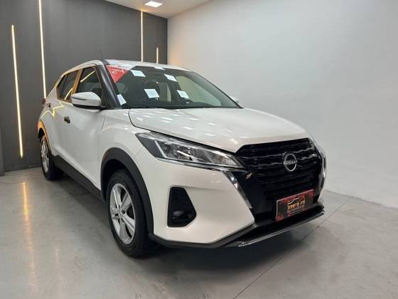 NISSAN KICKS 2024