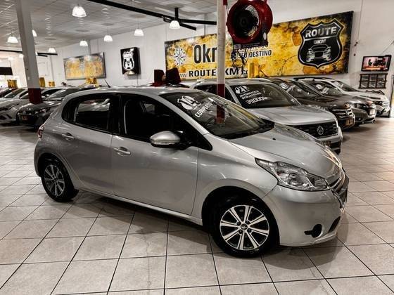 PEUGEOT 208 2014