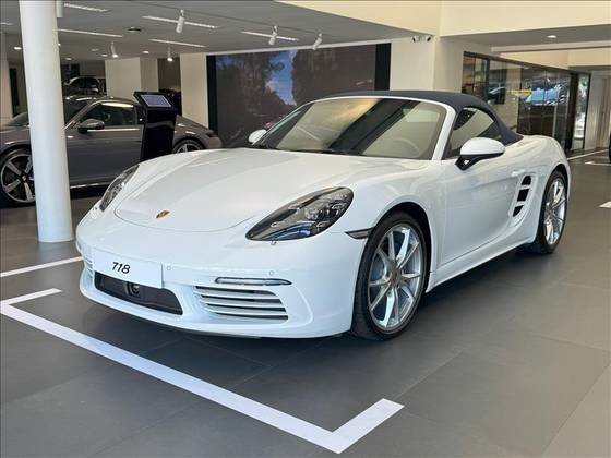 PORSCHE 718 2024