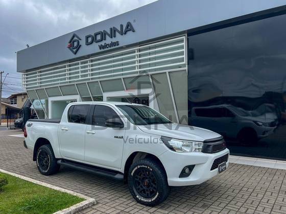 TOYOTA HILUX 2018