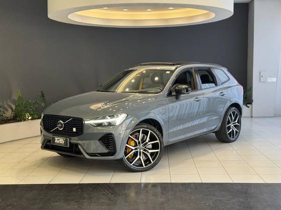 VOLVO XC60 2024