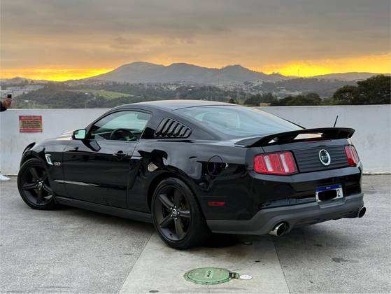 FORD MUSTANG 2012