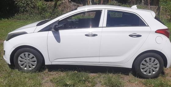 HYUNDAI HB20 2015