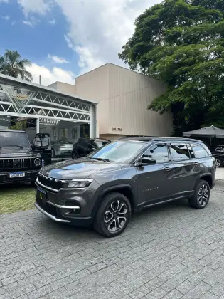 JEEP COMMANDER 2023