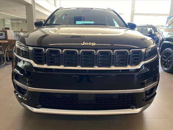 JEEP COMMANDER 2025