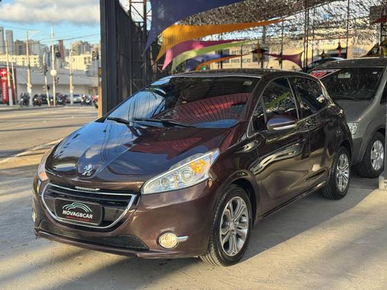 PEUGEOT 208 2016
