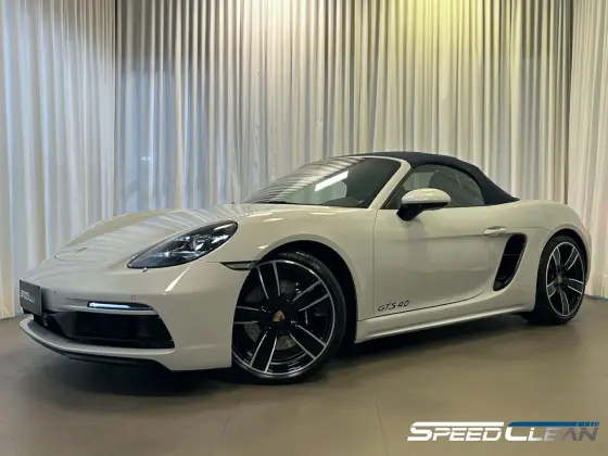 PORSCHE 718 2024