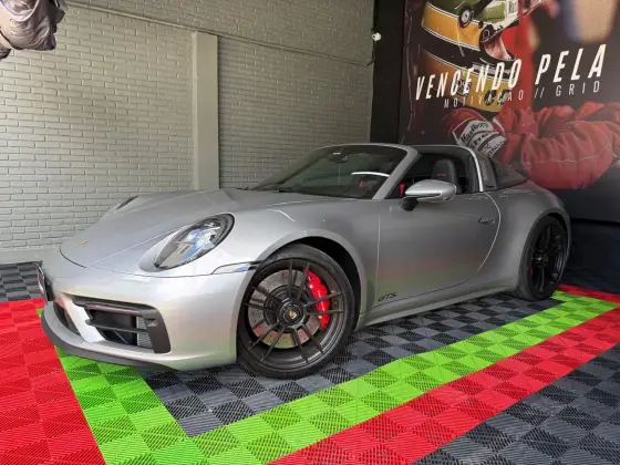 PORSCHE 911 2024