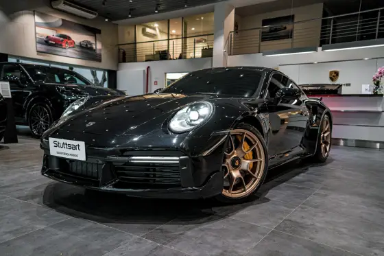 PORSCHE 911 2023