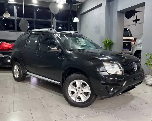 RENAULT DUSTER 2017