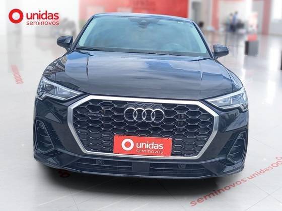 AUDI Q3 2024