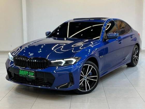 BMW 330e 2023