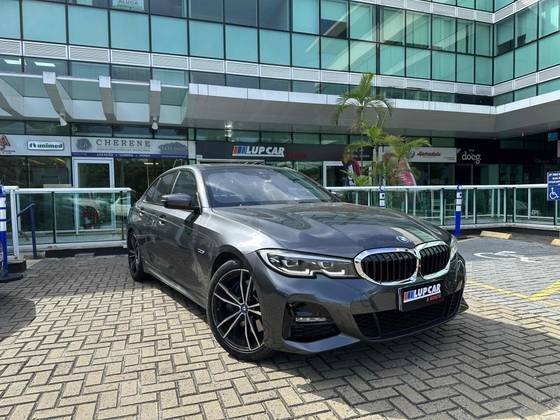 BMW 330e 2022