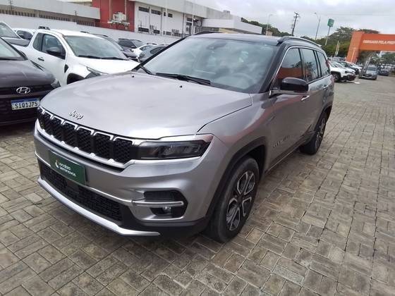 JEEP COMMANDER 2023