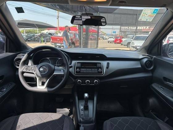 NISSAN KICKS 2018
