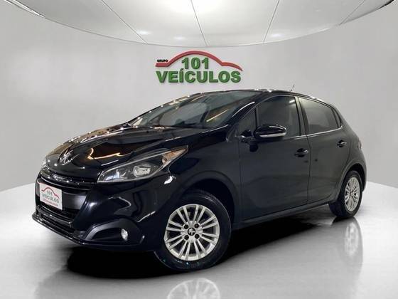 PEUGEOT 208 2020