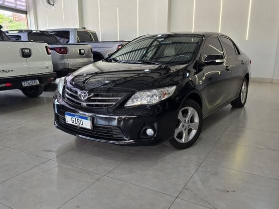 TOYOTA COROLLA 2013
