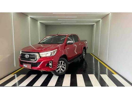 TOYOTA HILUX 2019