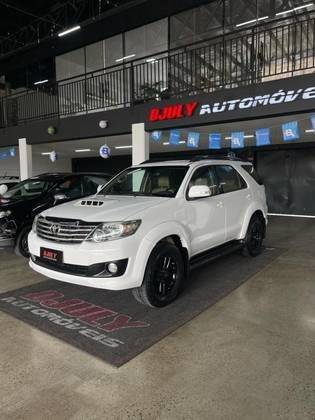 TOYOTA HILUX 2013