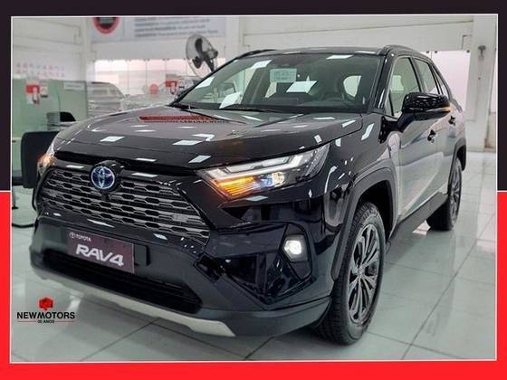 TOYOTA RAV4 2024