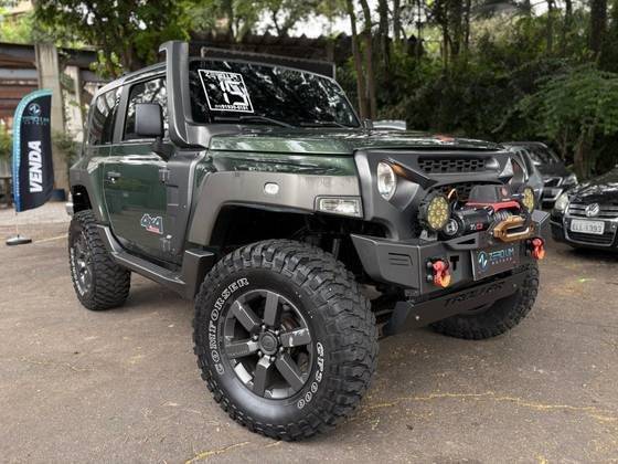 TROLLER T4 2015